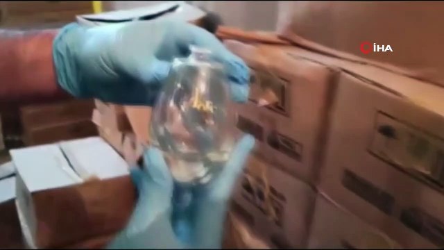 İstanbul'da sahte parfüm operasyonu: Piyasa değeri 2 milyon 250 bin lirayı aşan 8 bin 218 şişe sahte parfüm ele geçirildi