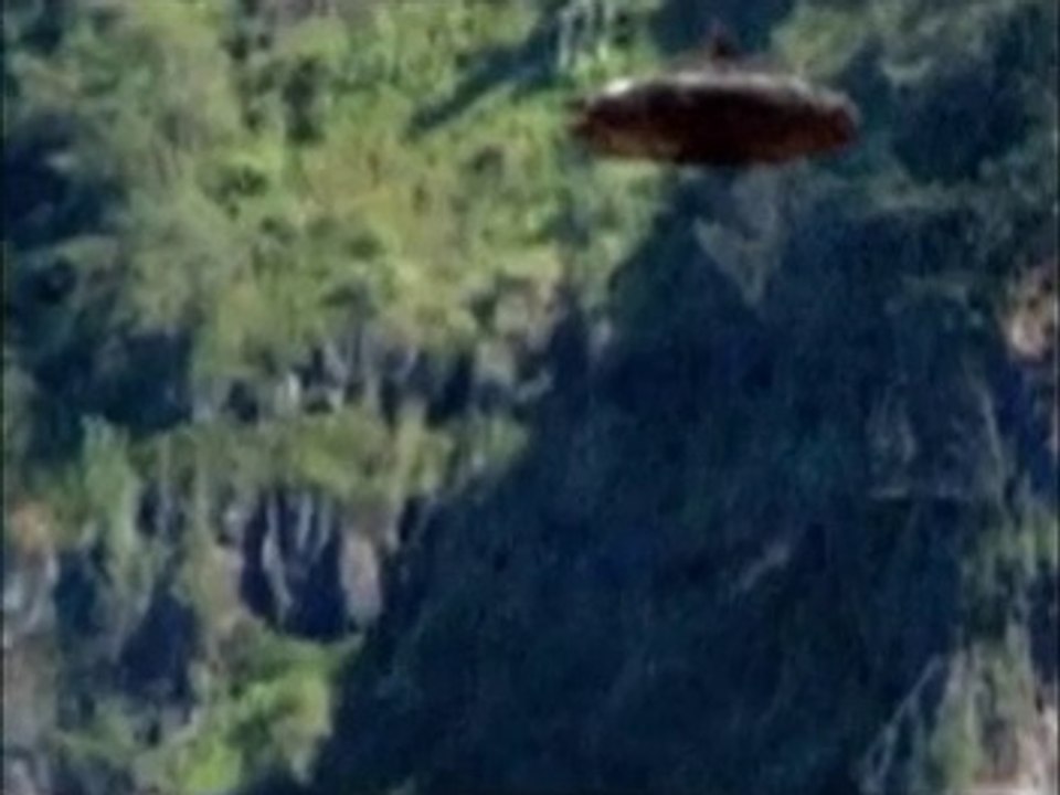Incredible UFO Sightings July 11th,  2011 Massive Sighting!