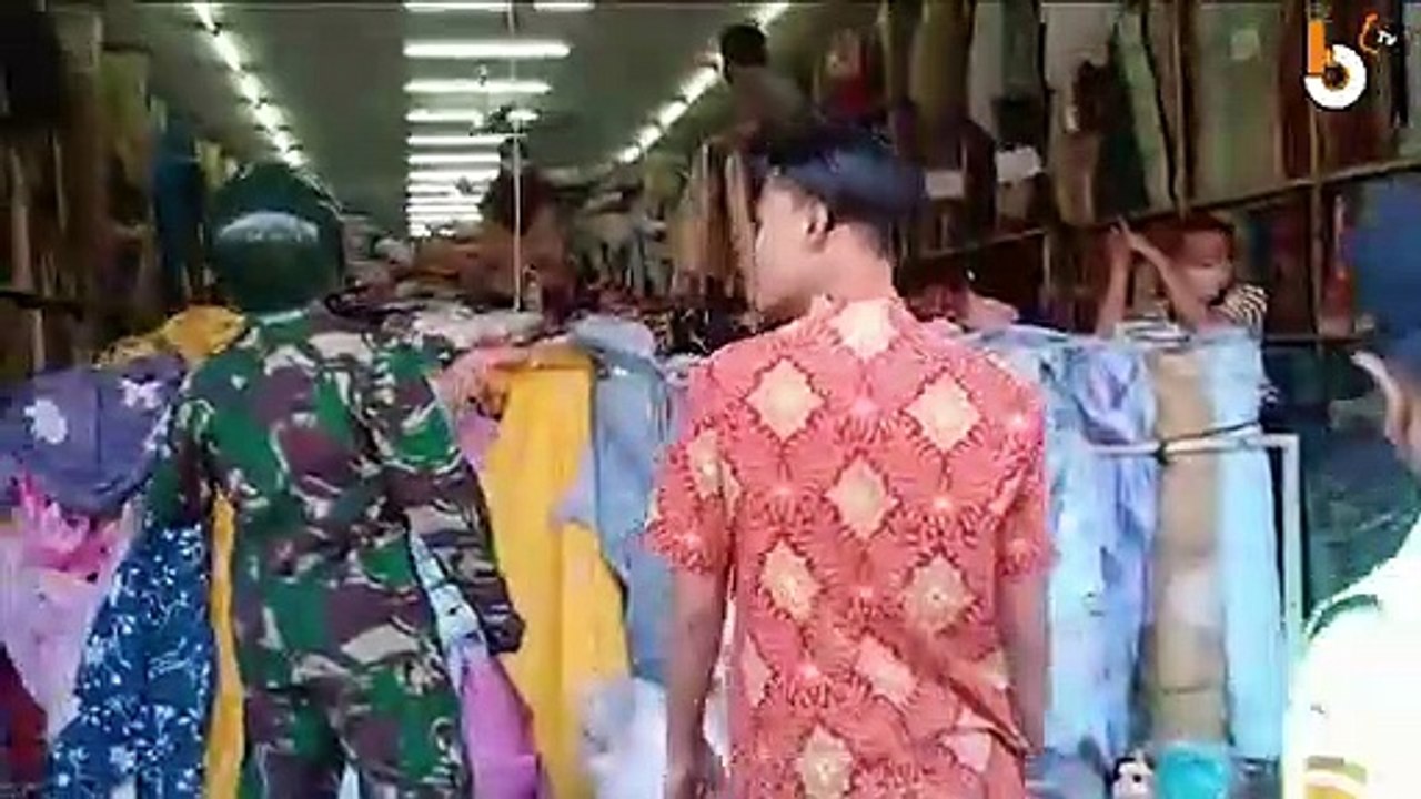 TIDAK PAKAI MASKER WARGA KOTA MALANG DISANKSI SAPU JALAN