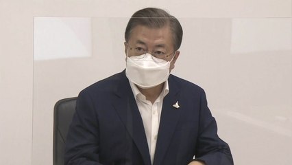 문 대통령, 코로나19 수도권 병상 공동대응 현장 방문 / YTN