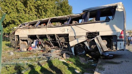 Eskişehir’de servis otobüsü devrildi: 2 ölü