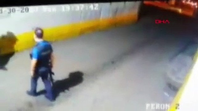 Polis memuru ile bekçi yumruk yumruğa kavga etti!