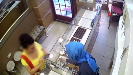 Müşteri kılığındaki dolandırıcı kadın, kuyumcuya sahte altını böyle sattı