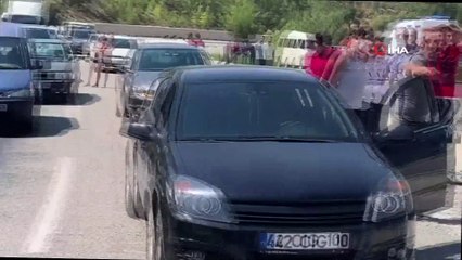 Kiralık araç alev alev yandı