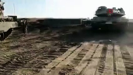 İsrailli aileler içerisi mühimmat dolu terk edilmiş çok sayıda tank buldu