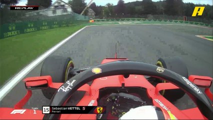 تصاعد الدخان من سيارة فيتيل عند غلق المكابح في أضيق منحنيات الحلبة