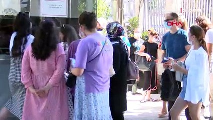 Ayasofya Camii'ne girişlerde kıyafet düzenlemesi