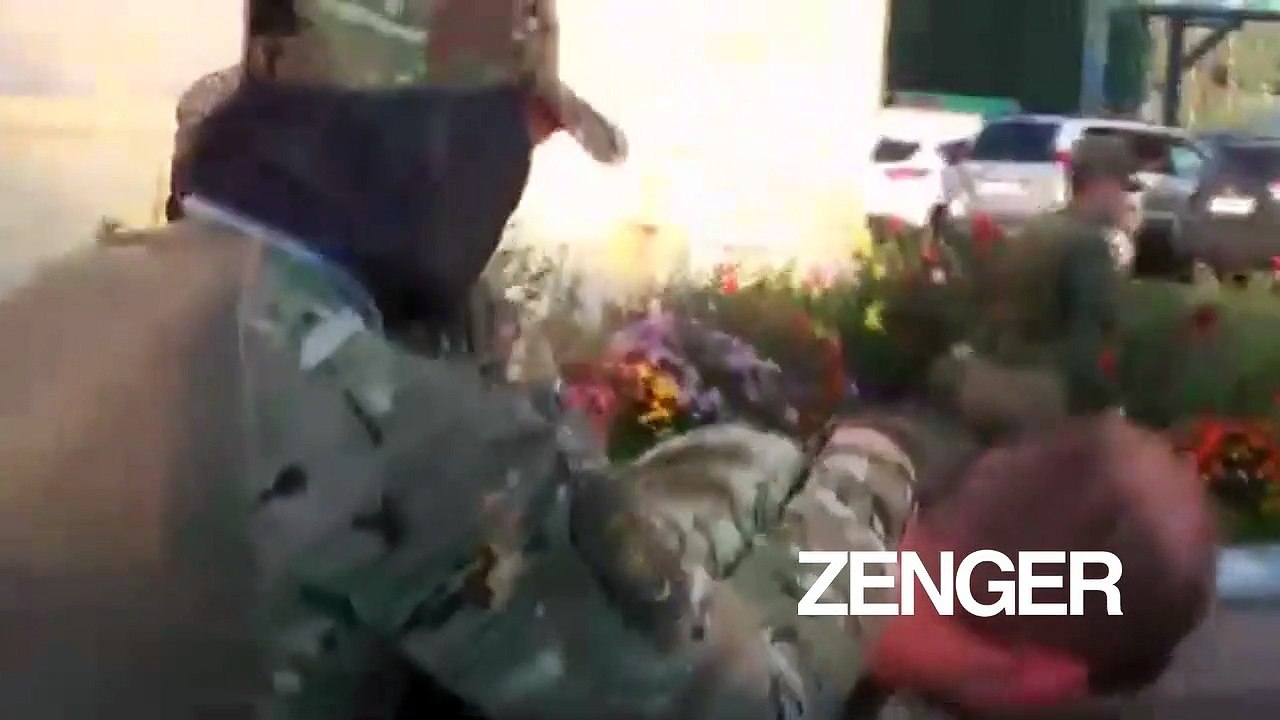 Russian FSB agents detain man accused of selling secrets to Ukraine