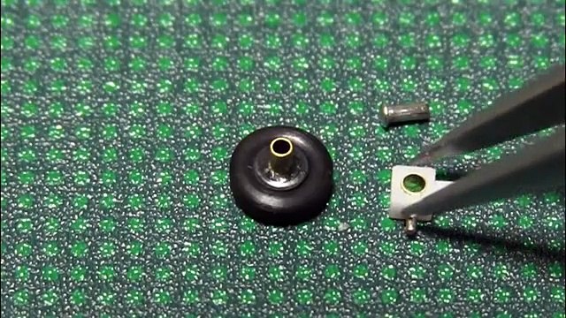 Voiture radiocommandée 1/150