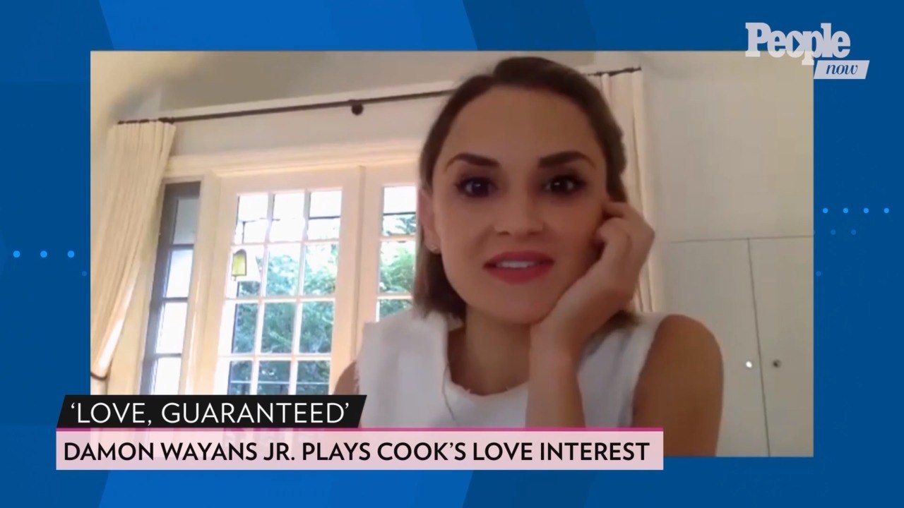Actress Rachel Leigh Cook Says Her Dating App B...