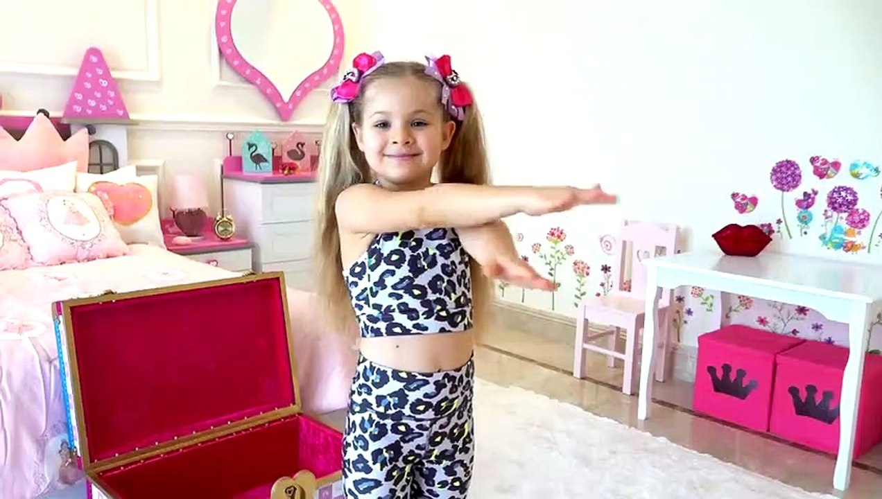 Diana Going To Party - Dress Up And Hair
