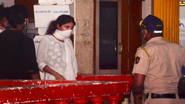 CBI asks Mumbai police to give security to Rhea