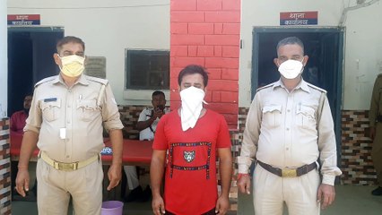 कांधला पुलिस ने फर्जी बिल बुक बनाकर मोबाइल बेचने वाले आरोपी को किया गिरफ्तार