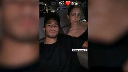 Hiba Abouk y Achraf Hakimi disfrutan de la vuelta a los cines