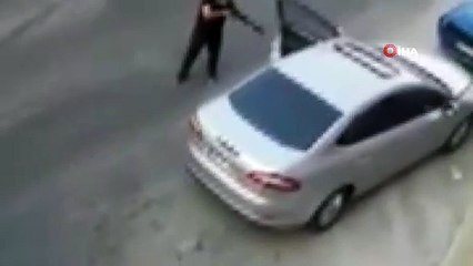Eşime baktın dedi, pompalıyla dehşet saçtı... O anlar kamerada