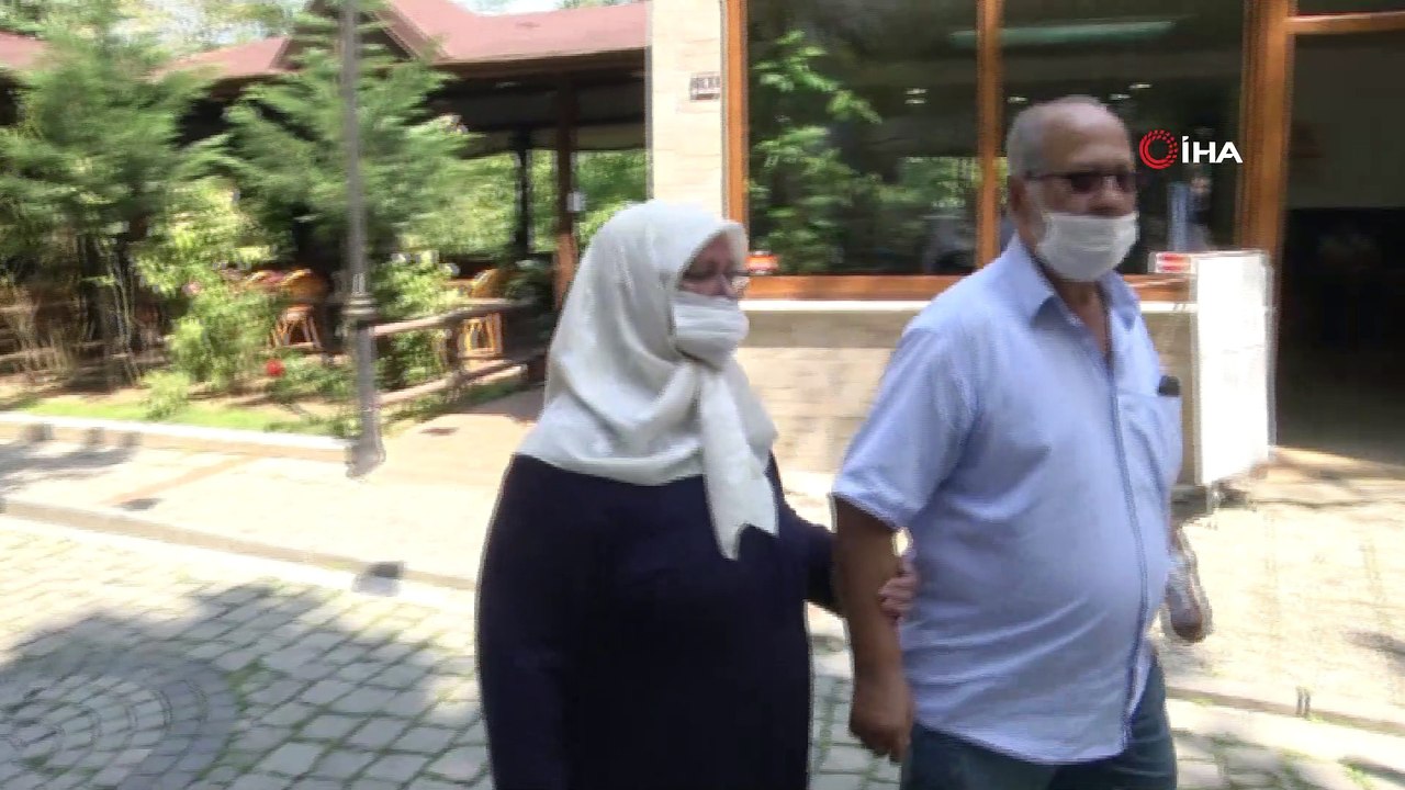 50 yıl sonra aynı yerde buluştular