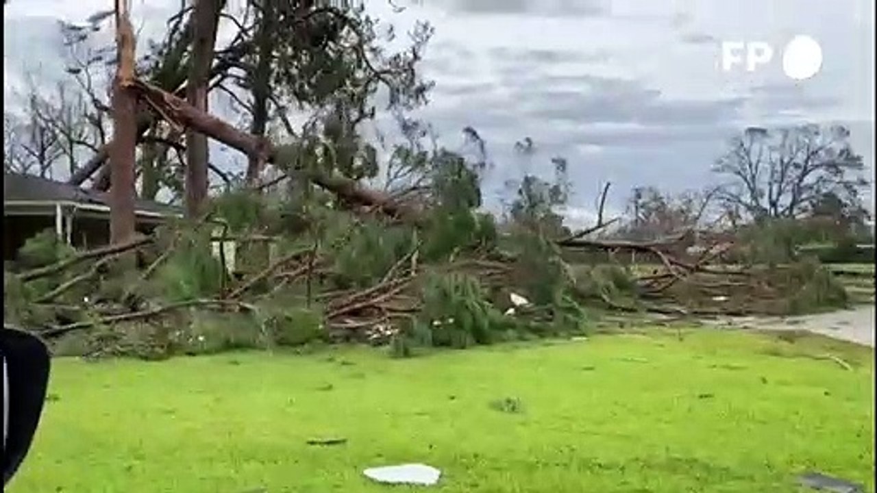 Zahl der Toten durch Hurrikan 'Laura' in den USA steigt auf mindestesn 14