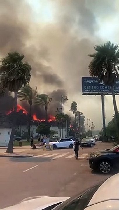 Incendio en la Laguna Village de Estepona