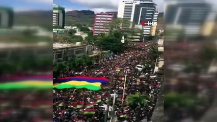 - Mauritius’da binlerce kişi yunus ölümlerini protesto etti