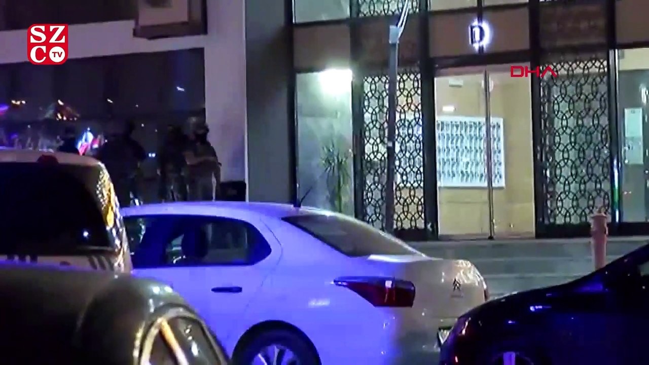 Başakşehir Yaşargül Caddesi üzerinde etrafa ateş açarak başına silah dayayan şahıs bir binaya girdi