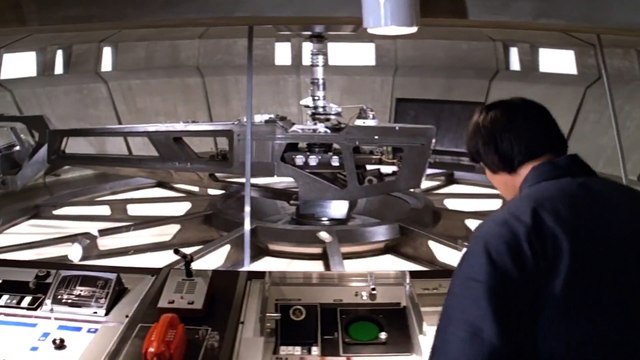 James Bond MOONRAKER Movie Clip - How fast does it go?