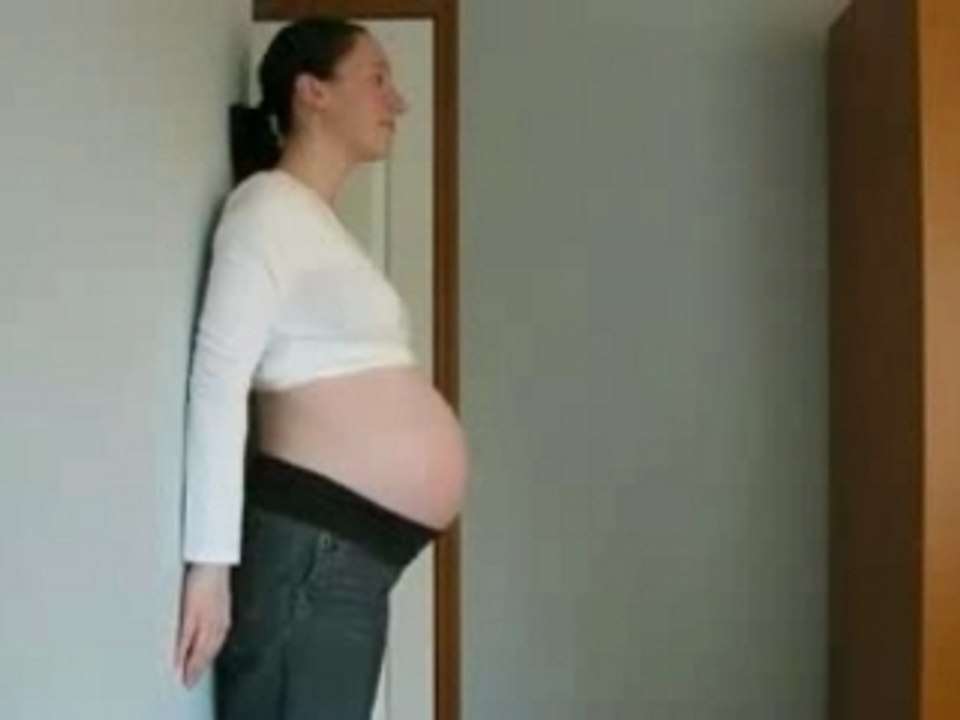 - 9 MOIS DE GESTATION EN 20 SECONDES -