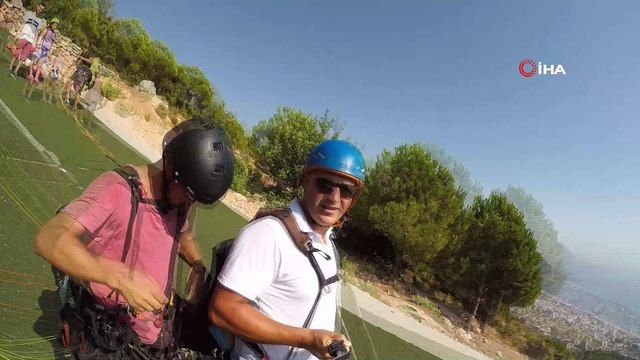 Alanya semalarında Türk bayrağı açılarak 30 Ağustos Zafer Bayramı kutlandı