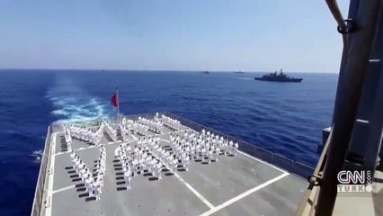 Son Dakika Haberi: Deniz Harp Okulu öğrencileri KKTC'yi selamladı | Video