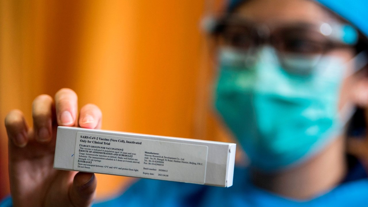 Indonesia: Chinese vaccine to be tested as COVID-19 cases rise