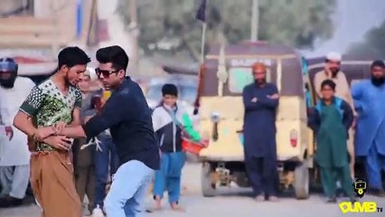 Loud horn prank with people who lives in pakistan very funny video, full comedy you can not stop your loughing...