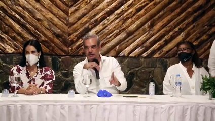 Abinader promete cambiar P.