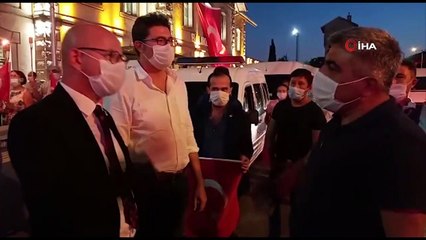 Polisten fener alayına pandemi ayarı