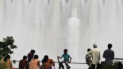 Top News: Sardar Sarovar Dam gates nearby villages on alert