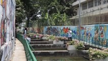 Coloridas obras de arte callejero llenan de vida los canales de Bangkok