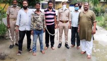 पुलिस ने जुआ खेलते पांच जुआरियों को किया गिरफ्तार