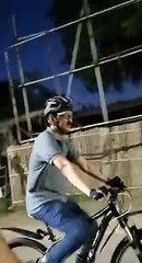 யாரென்று தெரிகிறதா.. என்னா ஒரு லுக்.. என்னா ஒரு ஸ்பீடு.. அடேங்கப்பா.. வைரலாகும் "சைக்கிள் ஸ்டாலின்"!