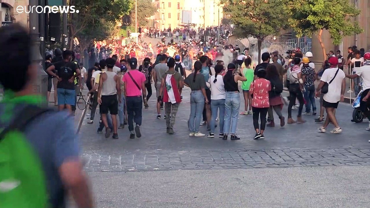 Macron torna a Beirut. I libanesi sperano porti vento di cambiamento