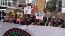 400 Menschen in London gegen Polizeigewalt und Rassismus