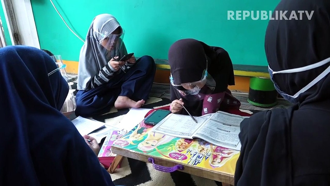 Republika bersama PT Angkasa Pura II menjalin kerjasama terkait program Sarana Pendidikan Online Terpadu (SPOT) untuk membantu masyarakat terdampak pandemi COVID-19 dalam sektor pendidikan.