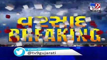 Car swept away as Kharva river overflows in Bhuj