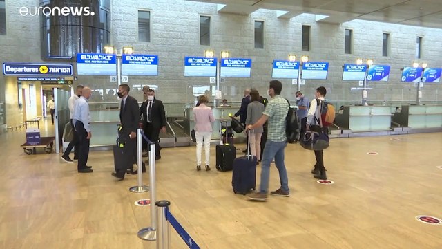 Israel y Emiratos Árabes Unidos inauguran su primera ruta aérea comercial