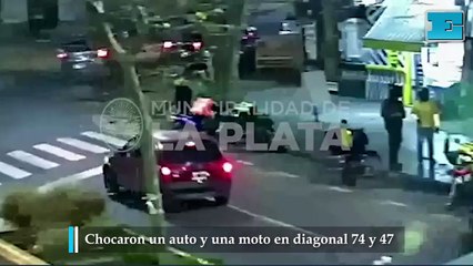 Chocaron un auto y una moto en diagonal 74 y 47