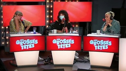 La ministre Roselyne Bachelot en visite aux Grosses Têtes