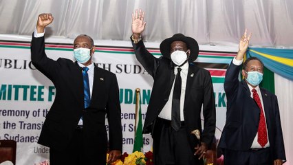 الحكومة السودانية وحركات مسلحة توقع بالأحرف الأولى اتفاق سلام في جوبا