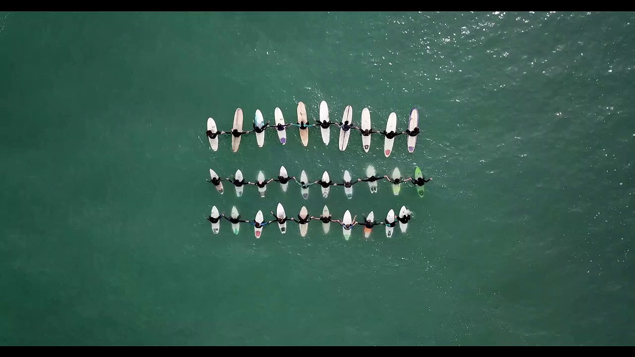 How to surf a big wave for beginners