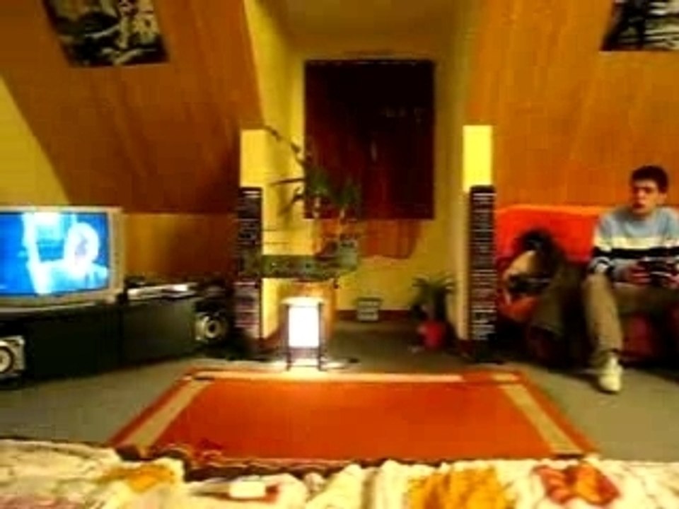 helico rc 4ROTOR TWISTER HANK 1ER VOL PAS DE BATTERIE