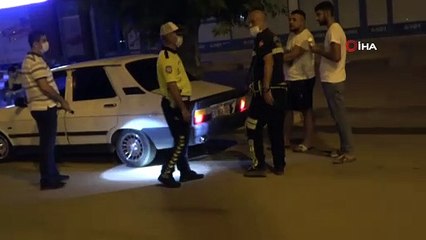 Huzur uygulamasından kaçıp polis motosikletine çarptı