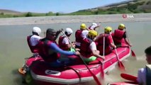 Binali Yıldırım Erzincan'da rafting yaptı