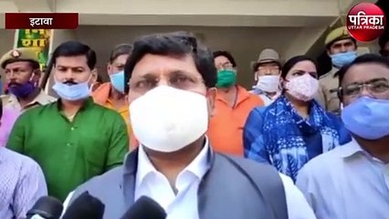 कानपुर मंडल आयुक्त ने किया भर्थना स्वास्थ्य केंद्र का निरीक्षण