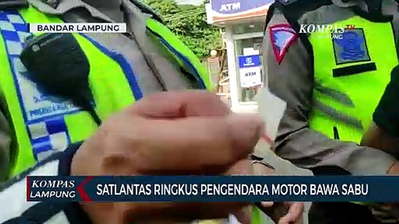 Satlantas Polresta Bandar Lampung Ringkus Pengendara Motor Bawa Sabu